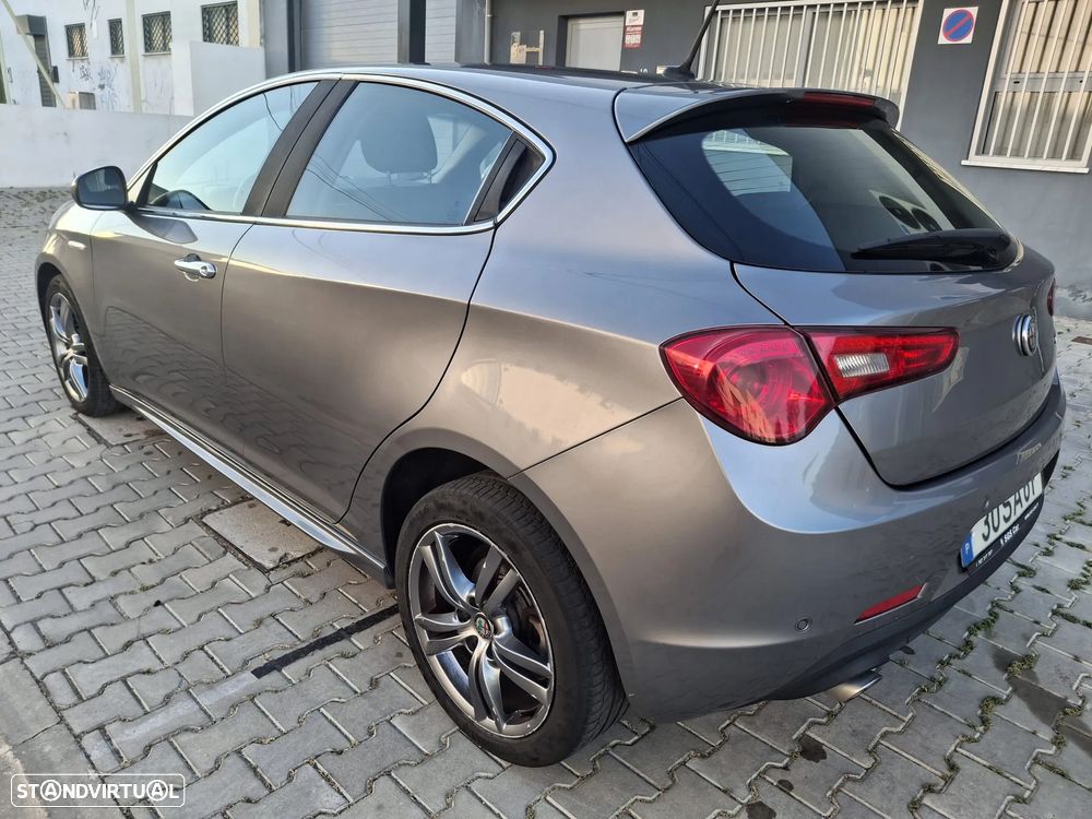 Alfa Romeo Giulietta 1.6 JTDM Executive TCT - 4