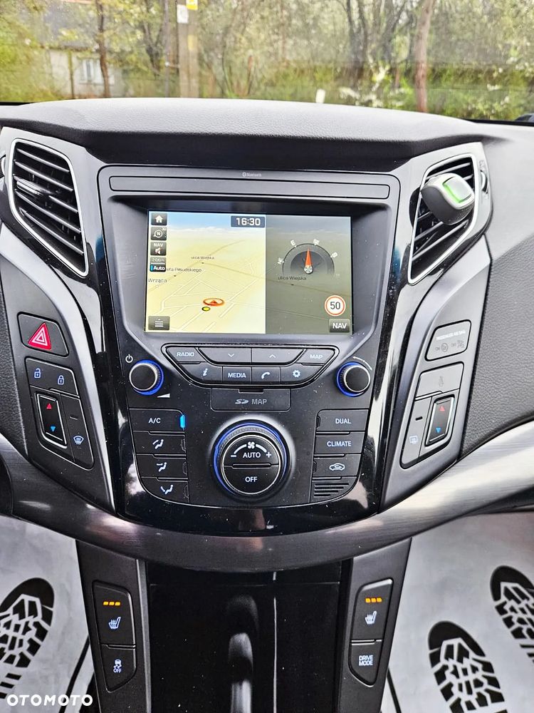 Hyundai i40 Kombi blue 1.7 CRDi Family - 17