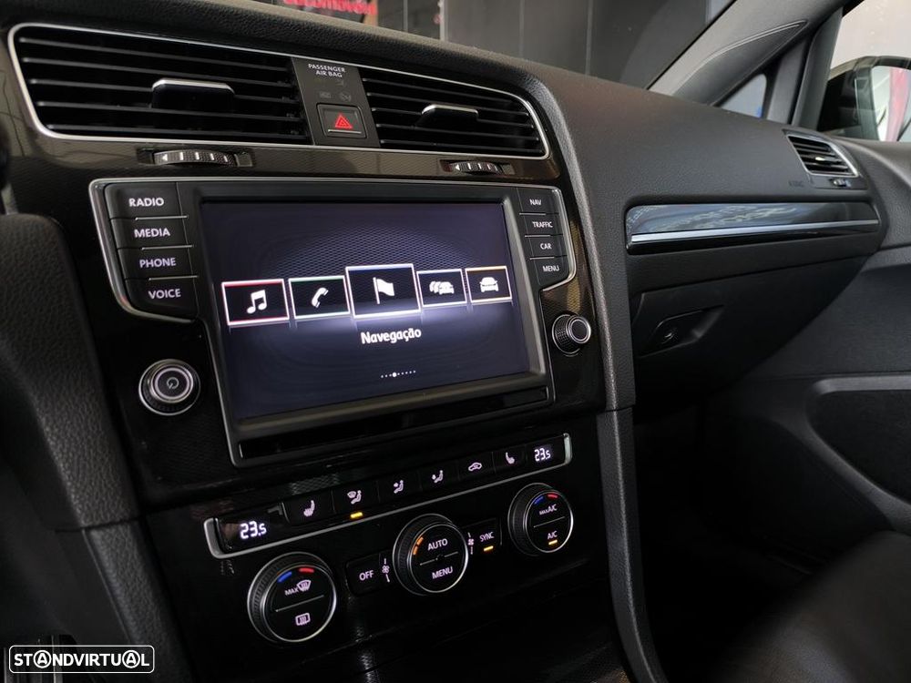 VW Golf 1.4 GTE Plug-In-Hybrid DSG - 19
