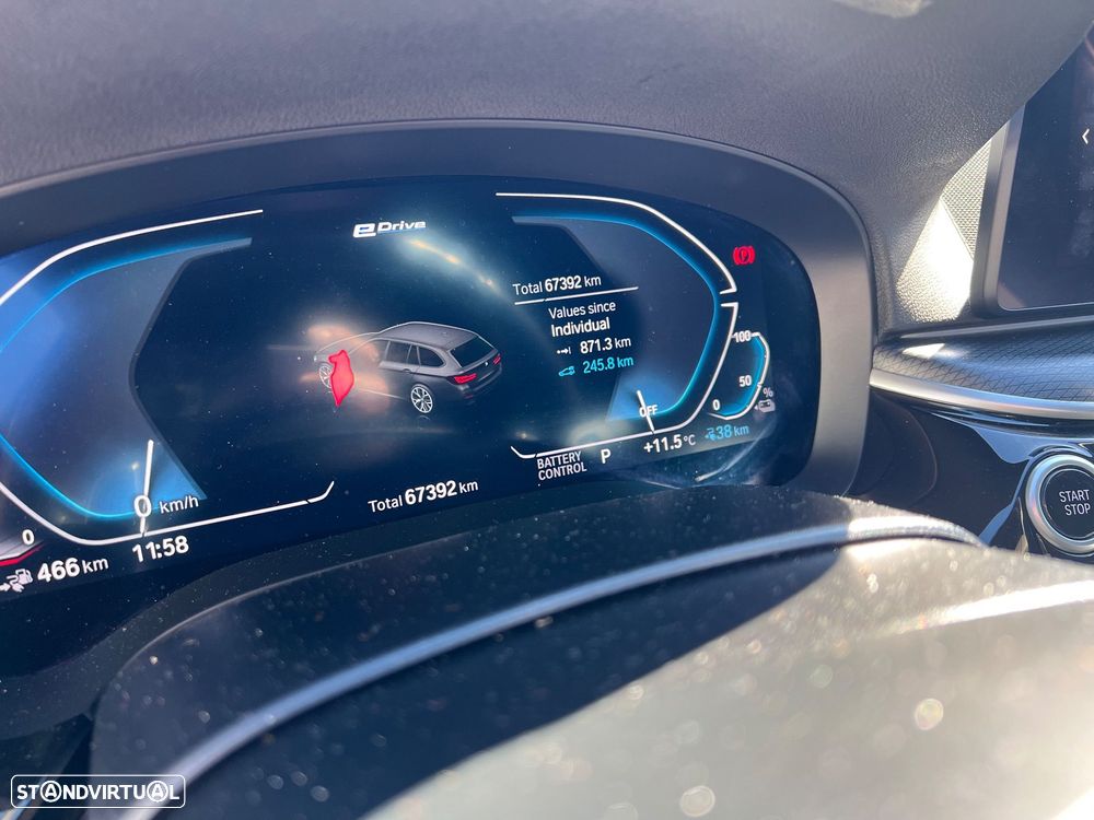 BMW 530 e Pack Desportivo M - 4