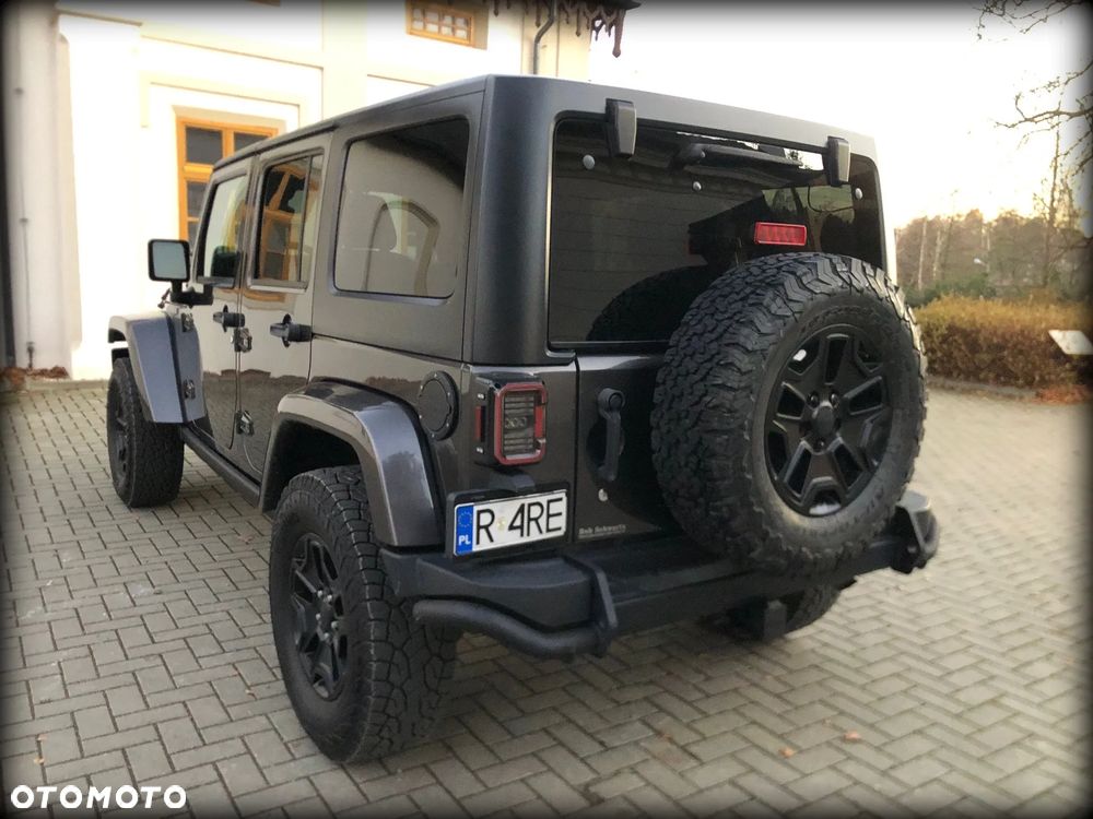 Jeep Wrangler 3.6 Unlim Sahara - 16