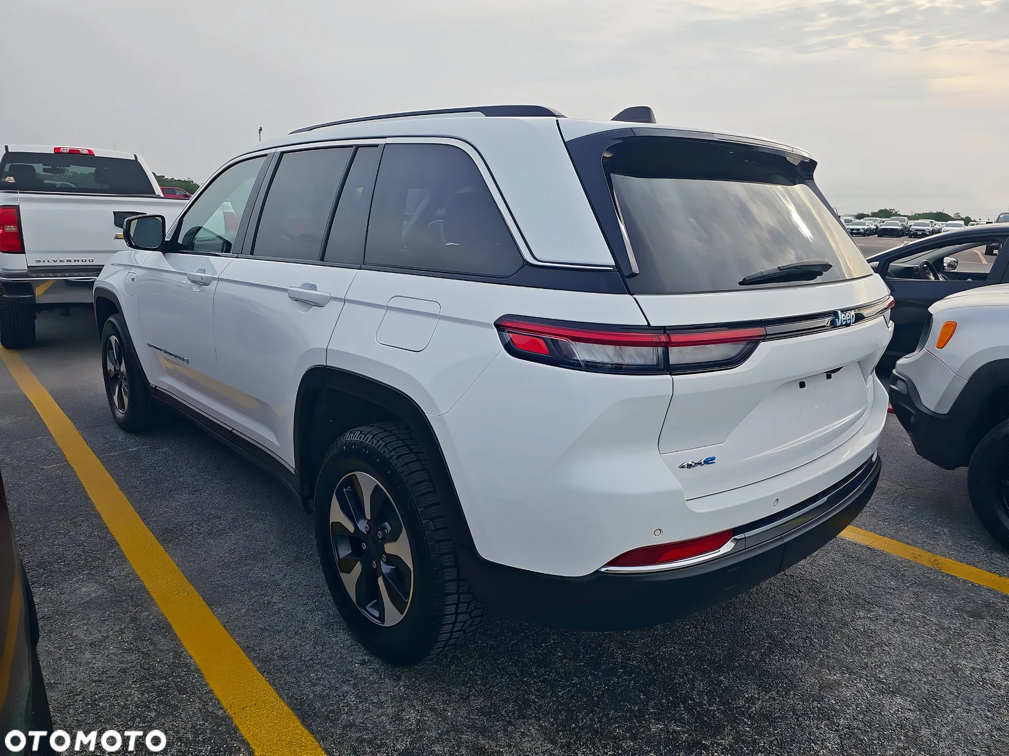 Jeep Grand Cherokee 2.0 4xe Plug-in Hybrid Automatik Overland - 4