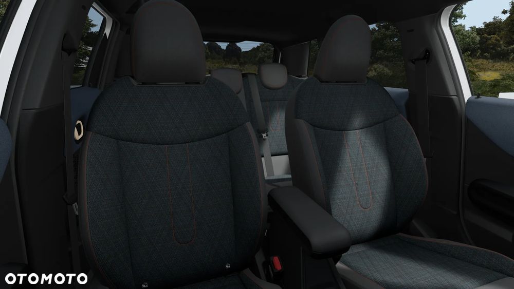 MINI Cooper C Blackyard - 12