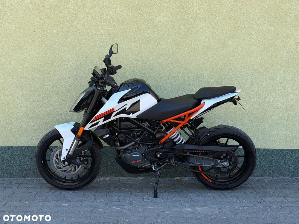 KTM Duke 125 - 23