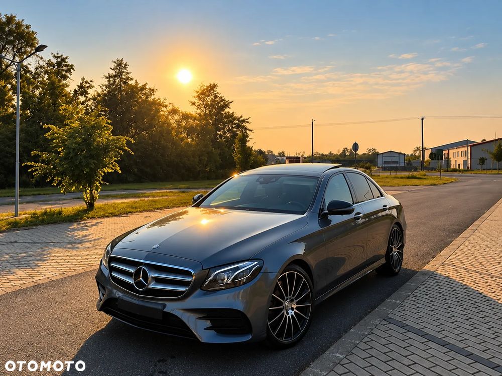 Mercedes-Benz Klasa E 300 9G-TRONIC AMG Line - 6