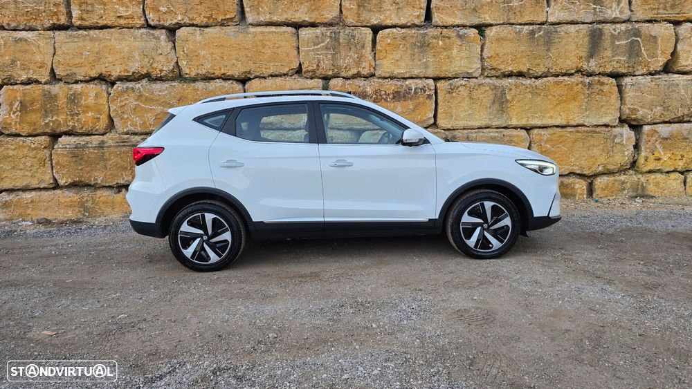 MG ZS - 4