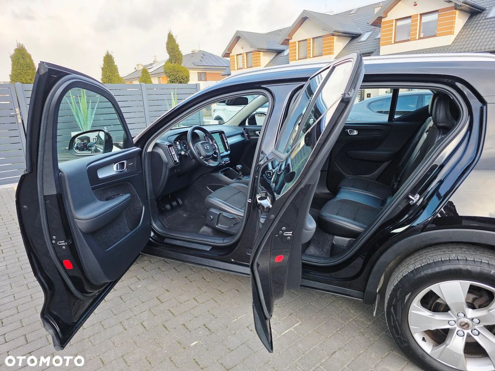 Volvo XC 40 T3 Momentum - 37