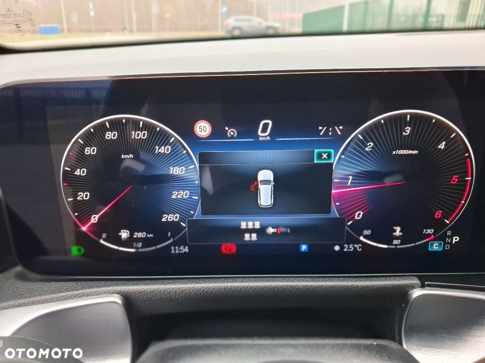 Mercedes-Benz GLB 200 d 4-Matic AMG Line 8G-DCT - 12