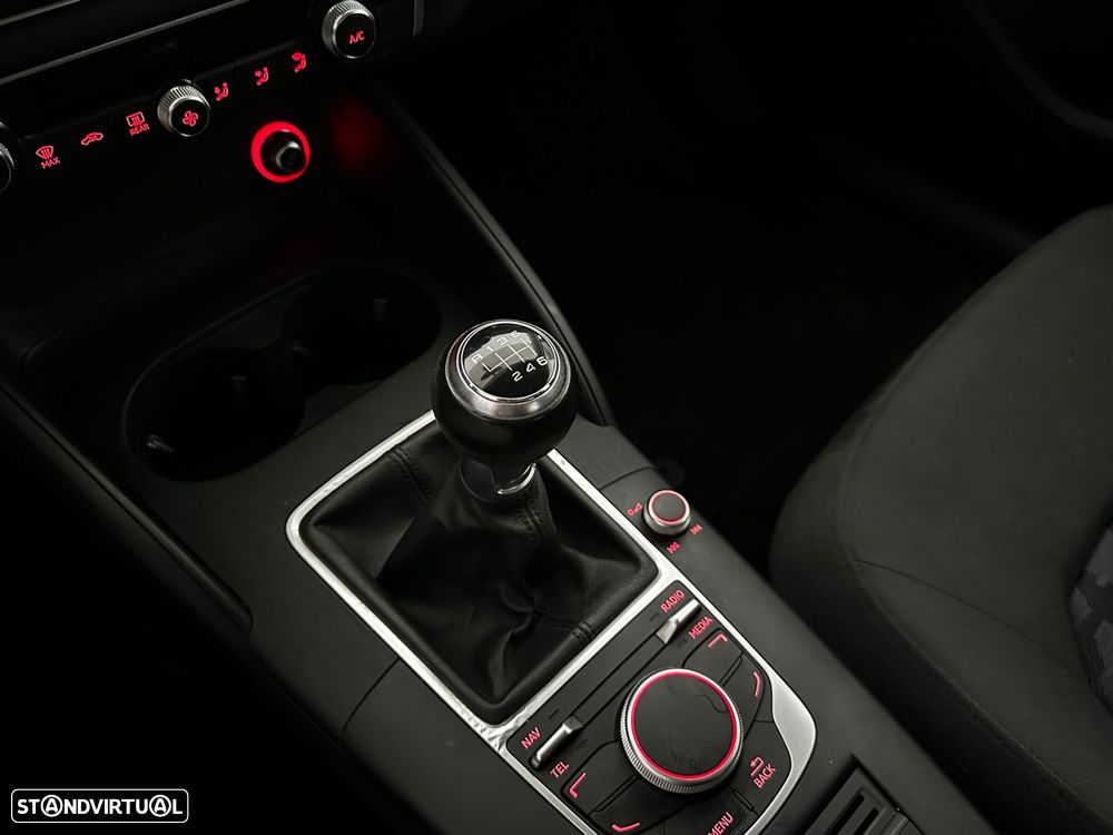 Audi A3 Sportback 1.6 TDI Advance Ultra - 22