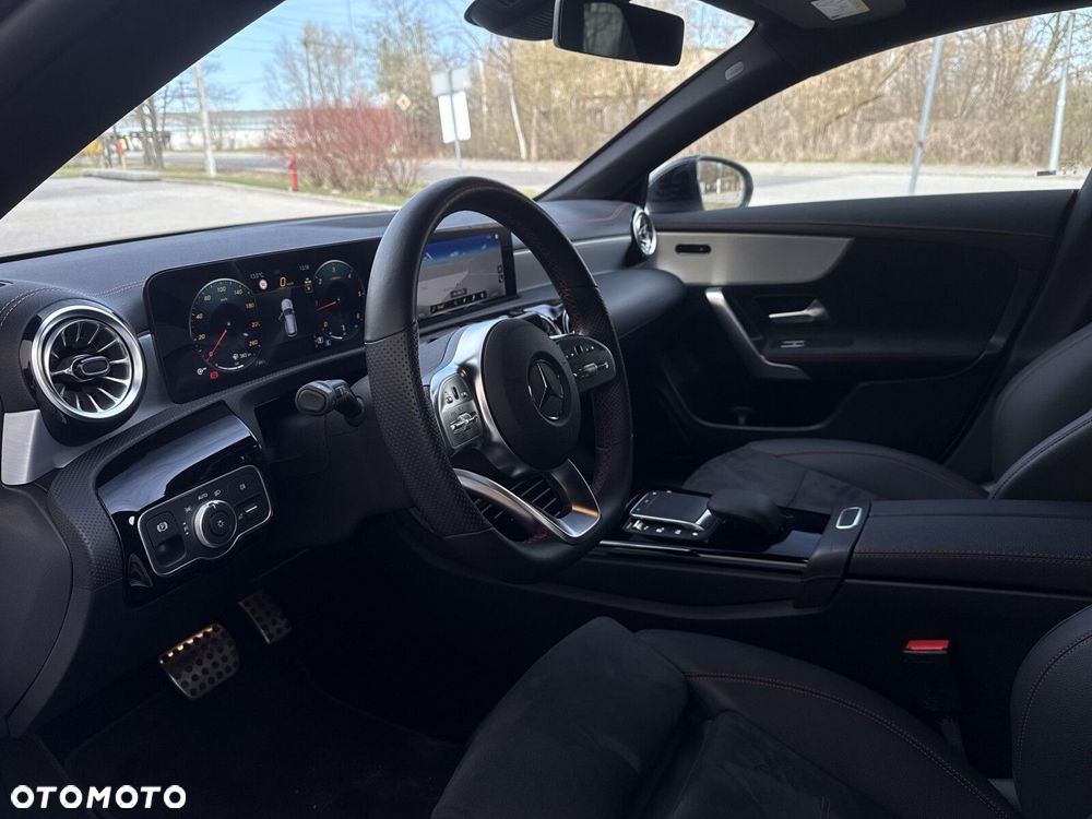 Mercedes-Benz CLA 200 d 4-Matic AMG Line 8G-DCT - 14