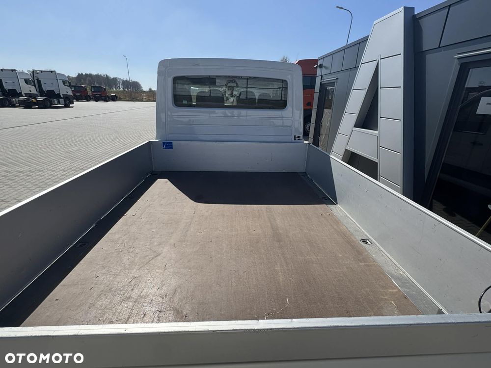 MAN 4X4 / TGE 3.140 DOKA 7-osobowa - 17