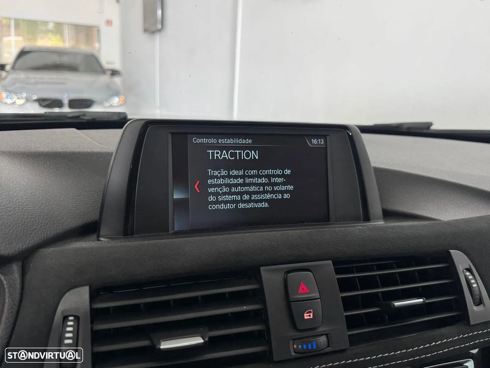 BMW 330 e iPerformance Pack M - 24