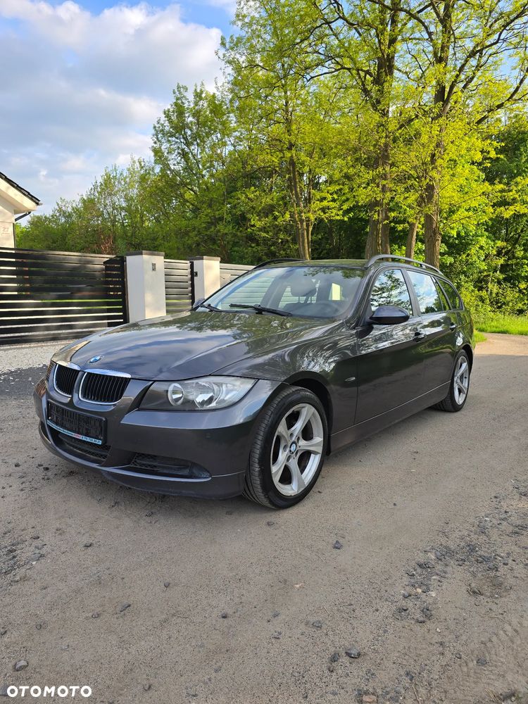 BMW Seria 3 320d DPF - 1