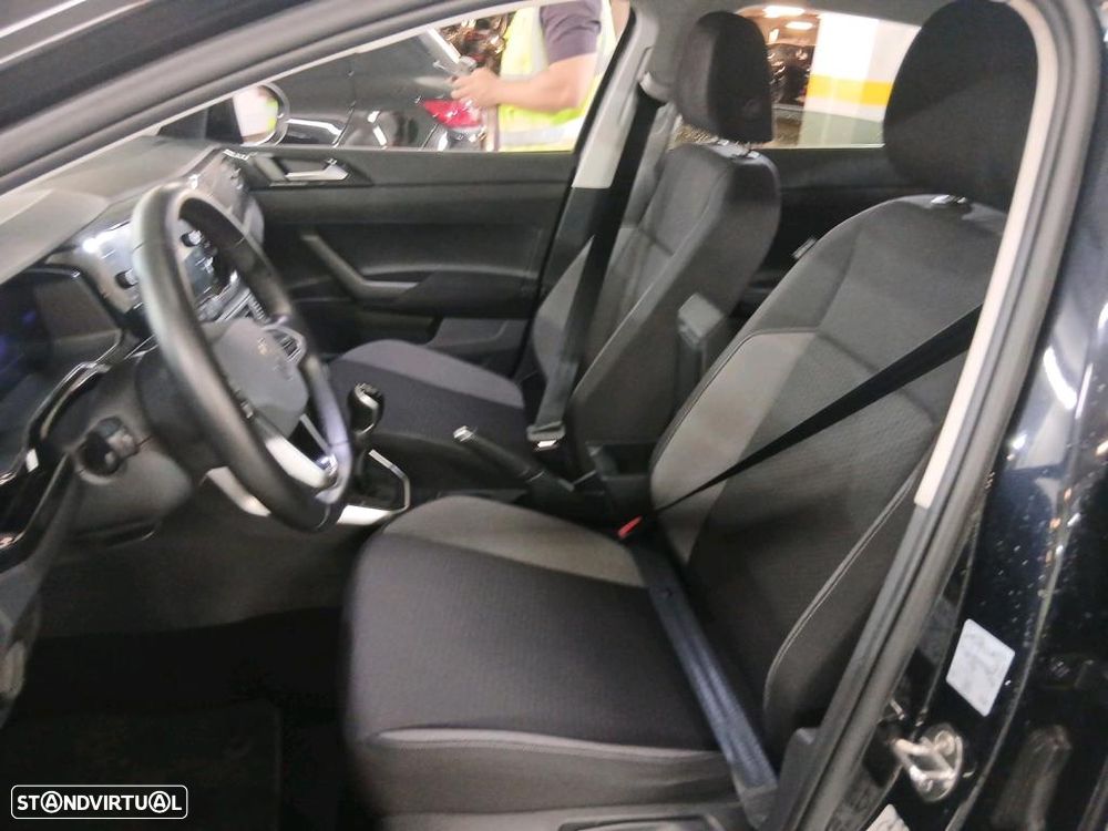 Volkswagen Taigo 1.0 TSI Urban — fotografia 5