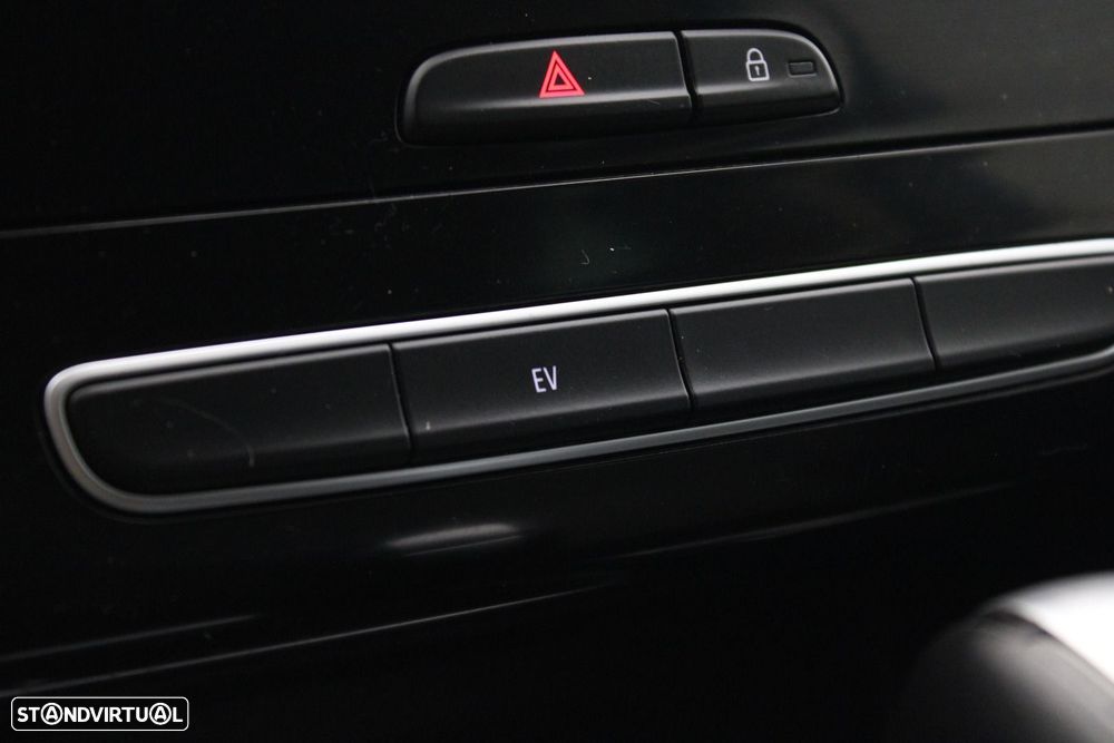 Renault Mégane Sport Tourer 1.6 E-Tech Plug-In Limited - 22