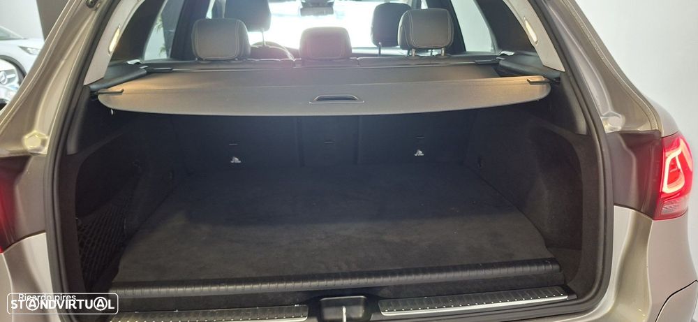 Mercedes-Benz GLC 300 d 4Matic 9G-TRONIC AMG Line - 28