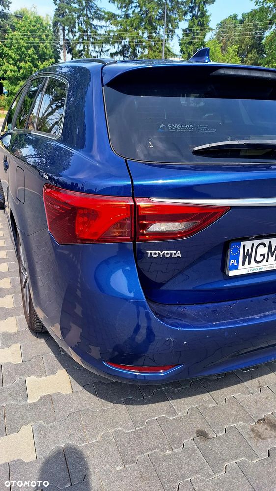 Toyota Avensis 2.0 D-4D Premium - 15