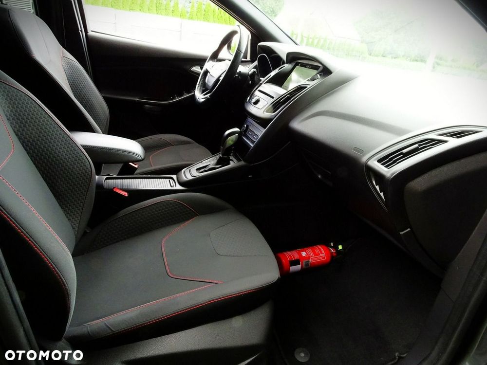 Ford Focus - 34