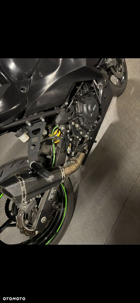 Kawasaki Ninja 400 - 9