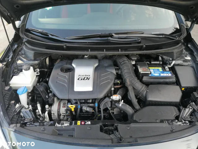 Hyundai i30 1.6 GDI Turbo Luxury - 15