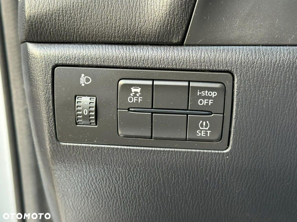 Mazda 3 2.0 Skymotion EU6 - 17