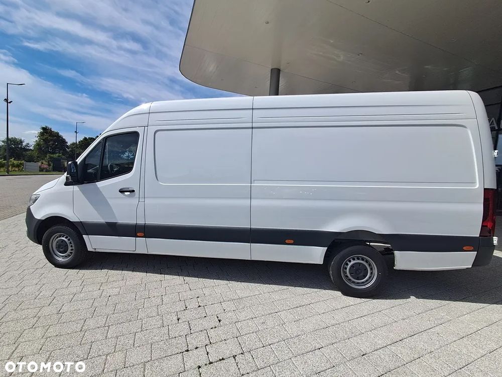Mercedes-Benz Sprinter - 9