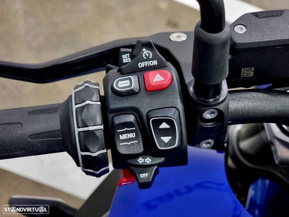 BMW R 1300 R 1300 R Racing Blue Met. - 11