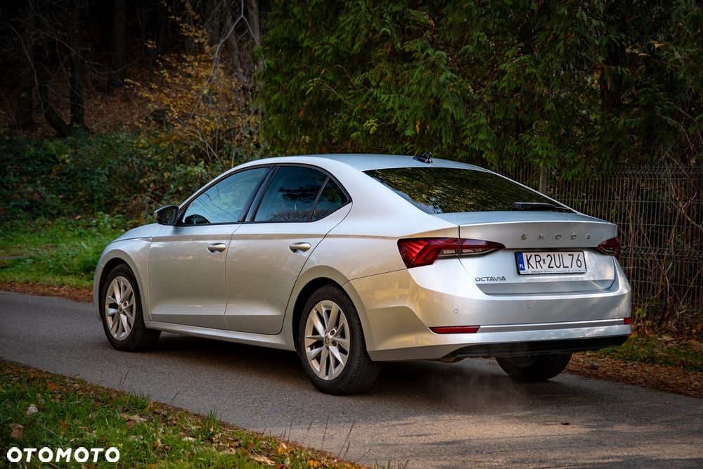 Skoda Octavia 1.5 TSI ACT Ambition - 5