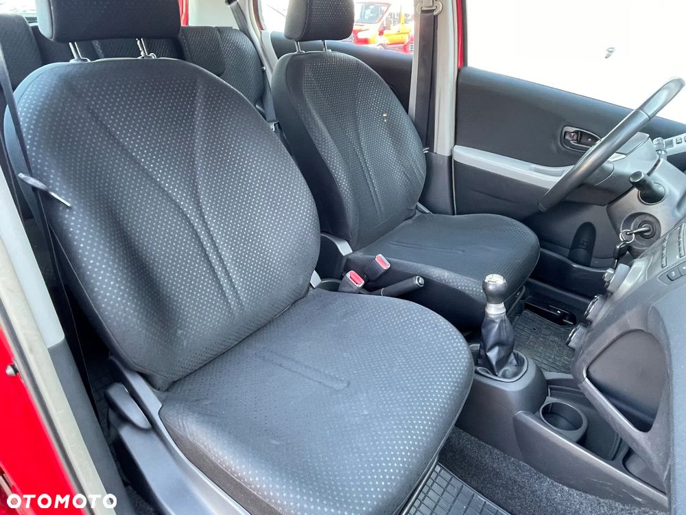 Toyota Yaris 1.0 VVT-i Team - 14