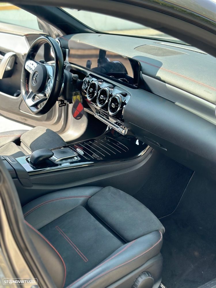 Mercedes-Benz CLA 180 d Shooting Brake AMG Line Aut. - 13