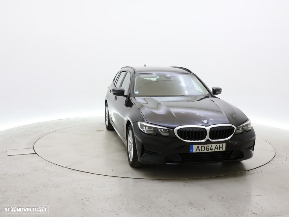 BMW 318 d - 11