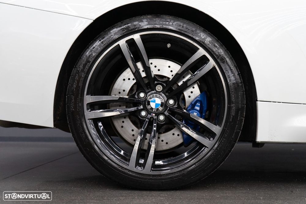 BMW M4 Auto - 15