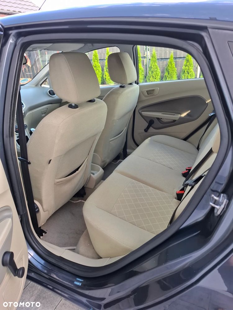 Ford Fiesta 1.25 Titanium - 10