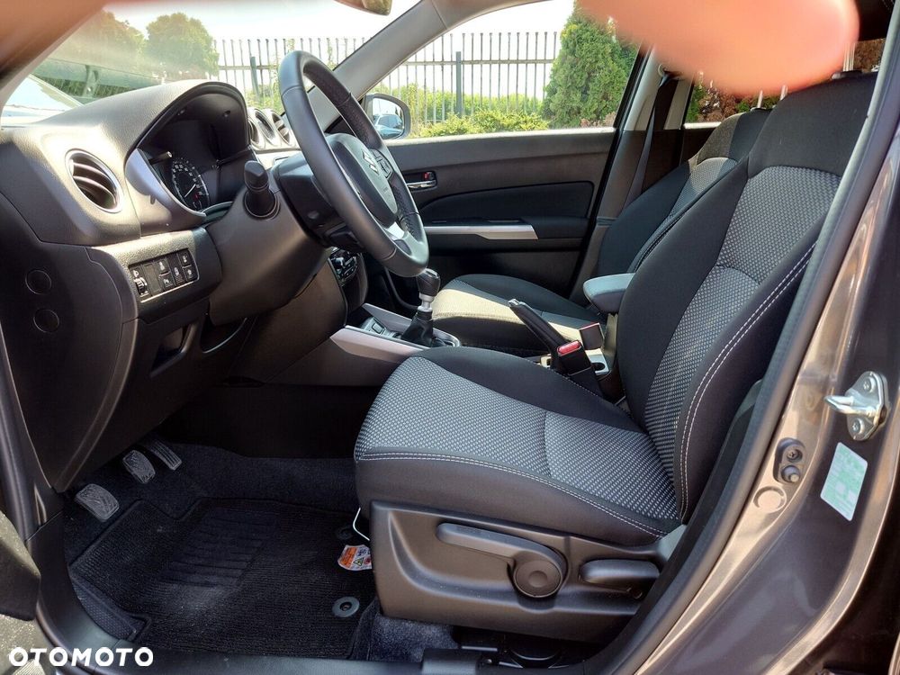 Suzuki Vitara 1.4 Boosterjet mHEV Premium Plus 2WD - 8