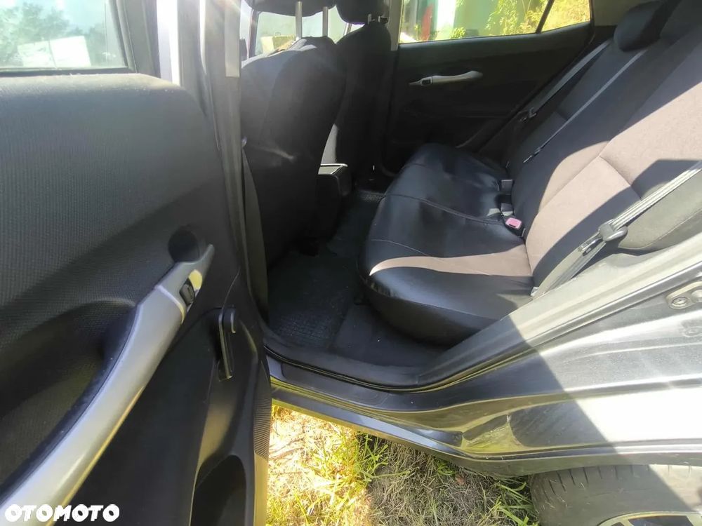 Toyota Auris 1.4 D-4D Terra - 5