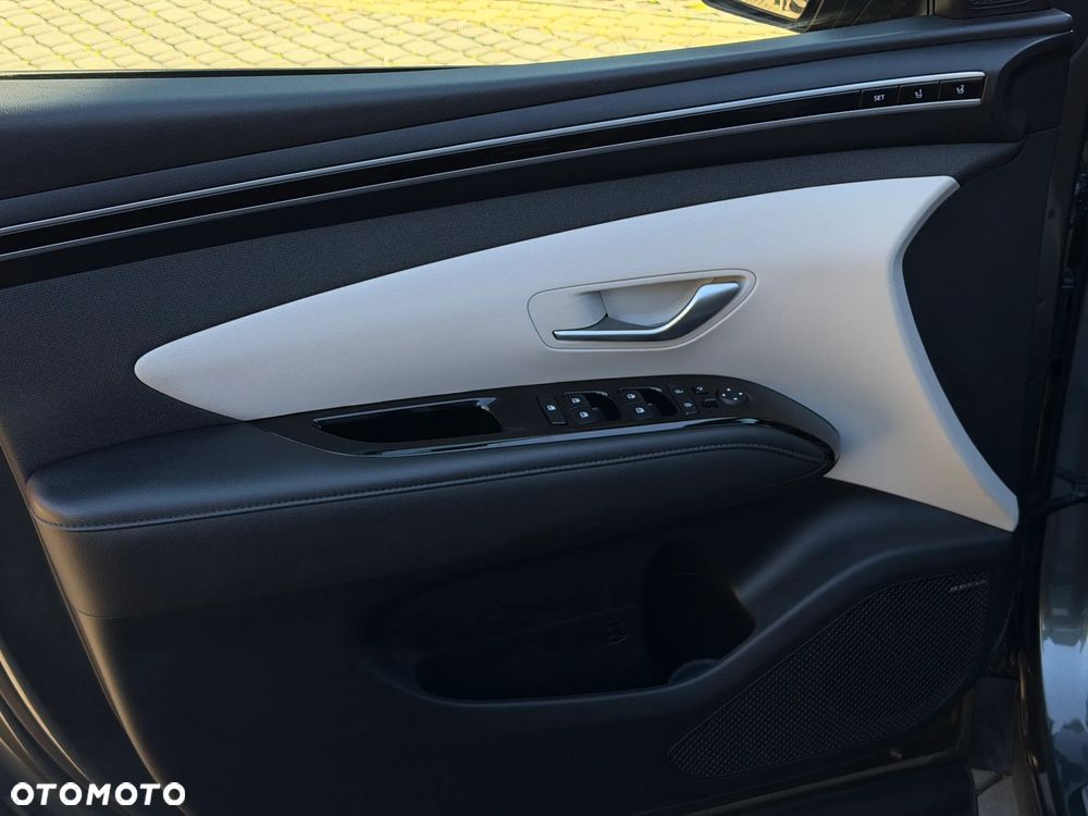 Hyundai Tucson 1.6 T-GDi HEV Platinum 4WD - 35