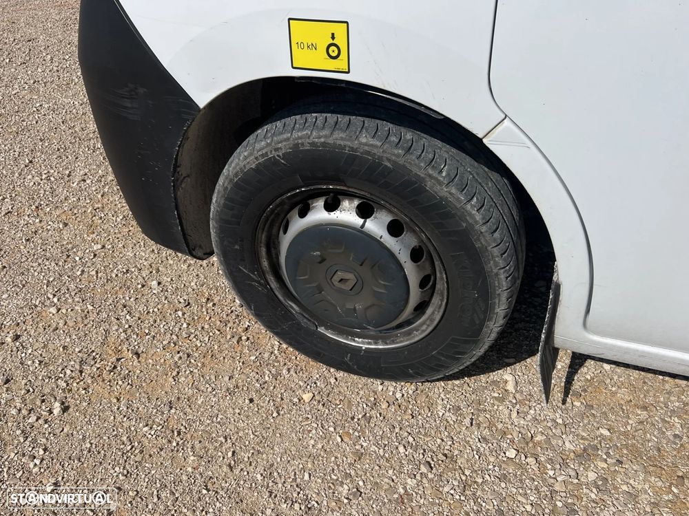 Renault Master III 2.3 dCi Plataforma Elevatória/Barquinha - 28