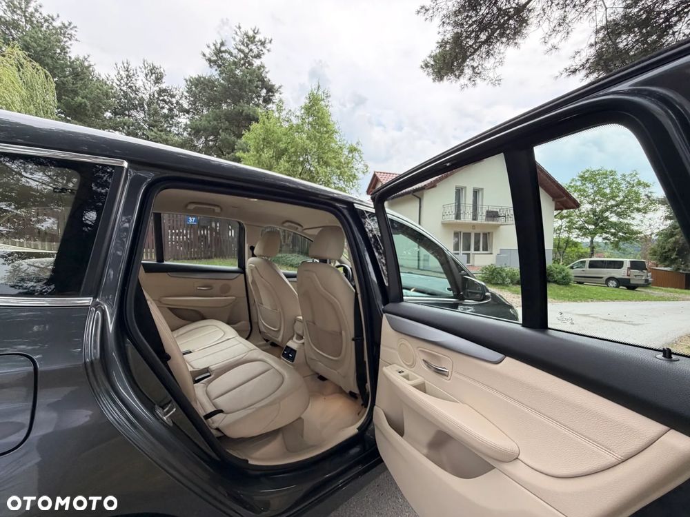 BMW Seria 2 218d Sport-Aut Luxury Line - 32
