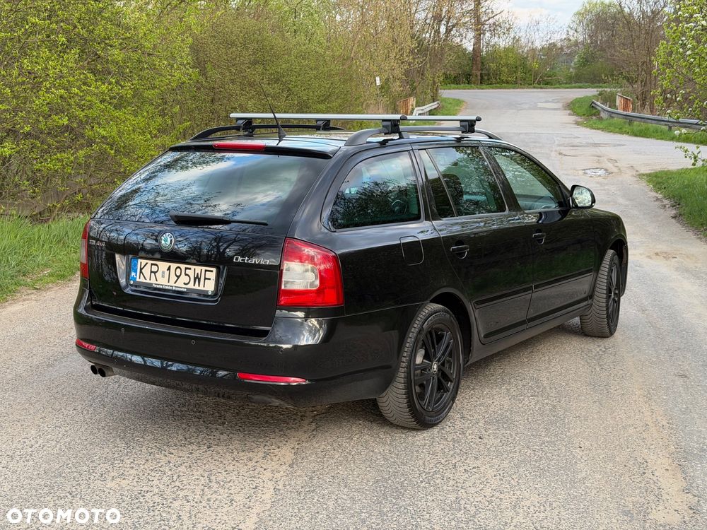 Skoda Octavia 2.0 TDI DPF 4x4 Elegance - 10