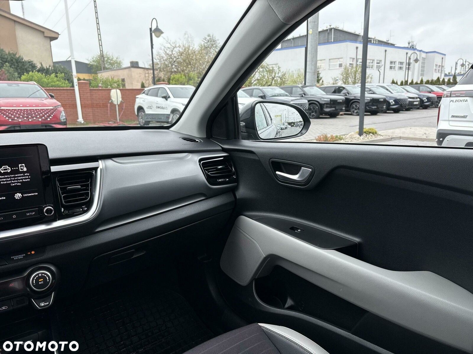 Kia Stonic 1.2 L - 14