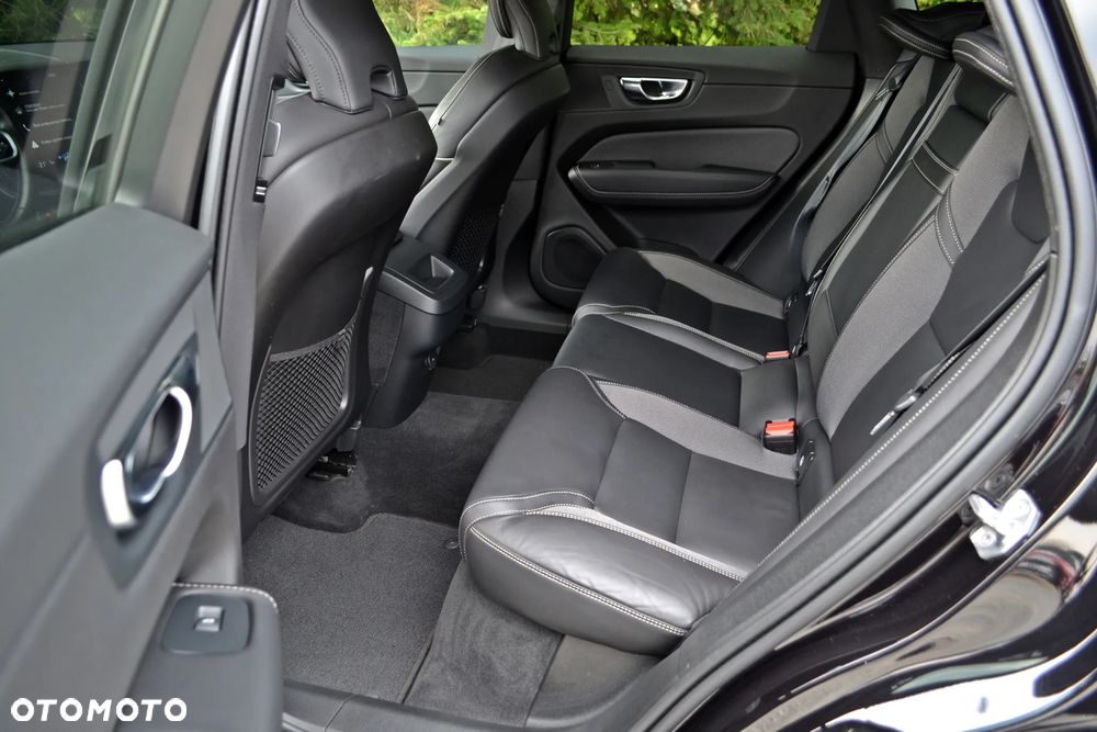 Volvo XC 60 - 25