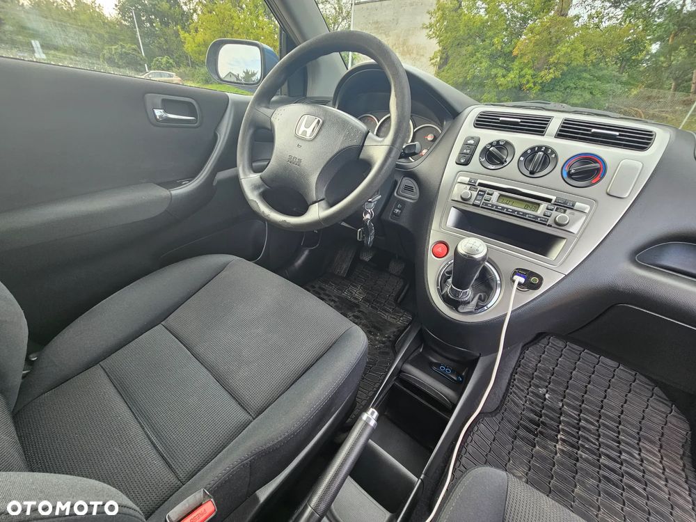 Honda Civic 1.4i S - 22