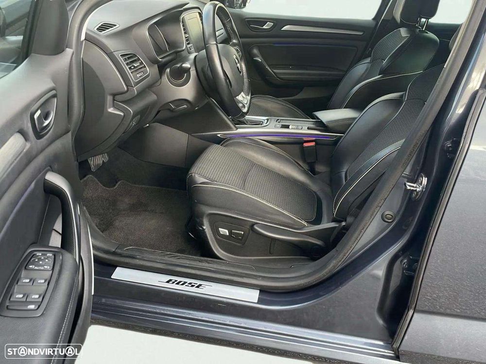 Renault Mégane Sport Tourer - 6