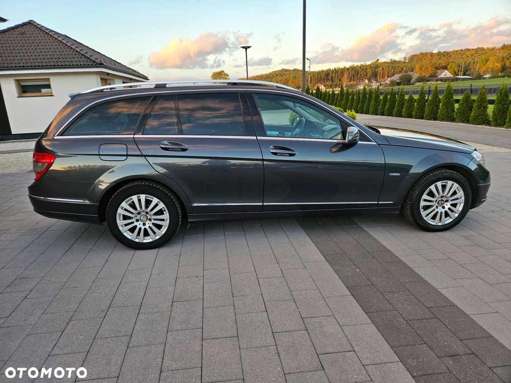 Mercedes-Benz Klasa C 180 T CGI Automatik BlueEFFICIENCY Avantgarde - 4