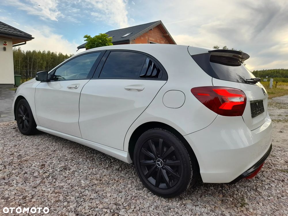 Mercedes-Benz Klasa A 180 7G-DCT AMG Line - 24