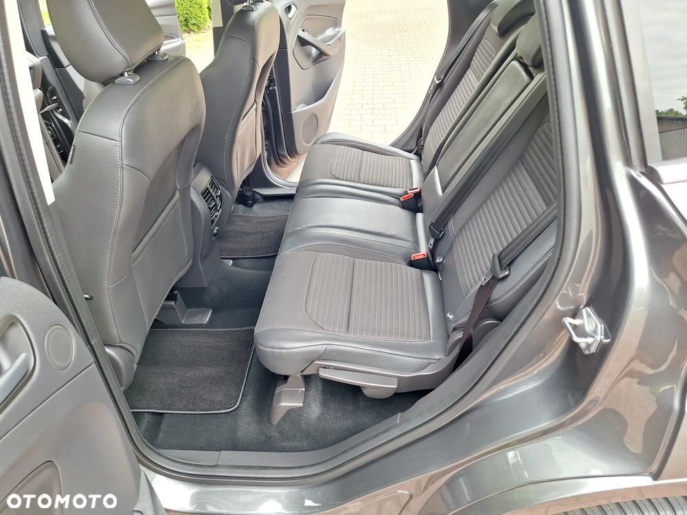 Ford Kuga 1.5 EcoBoost 2x4 Titanium - 12