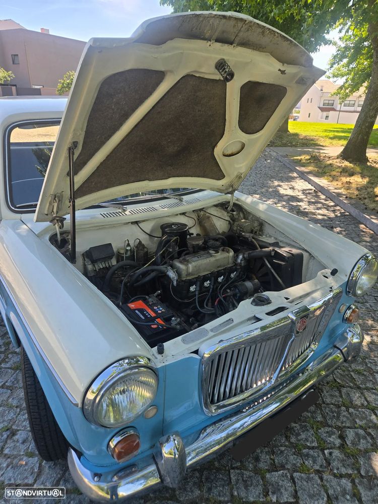 MG 1100 - 7
