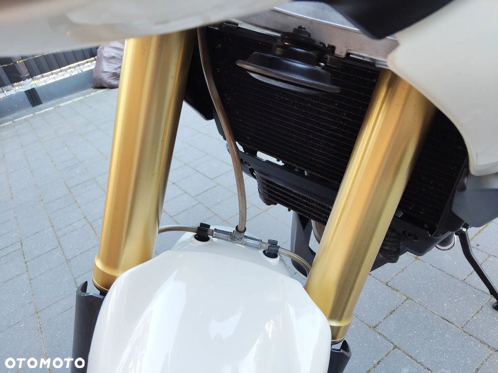 Triumph Tiger - 32