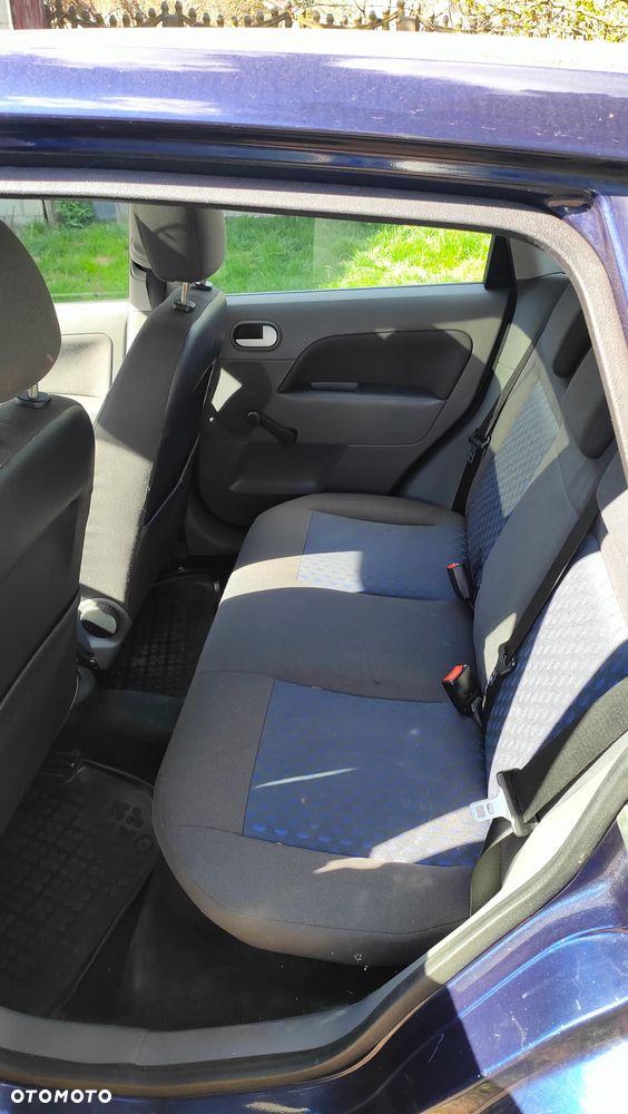 Ford Fiesta - 9
