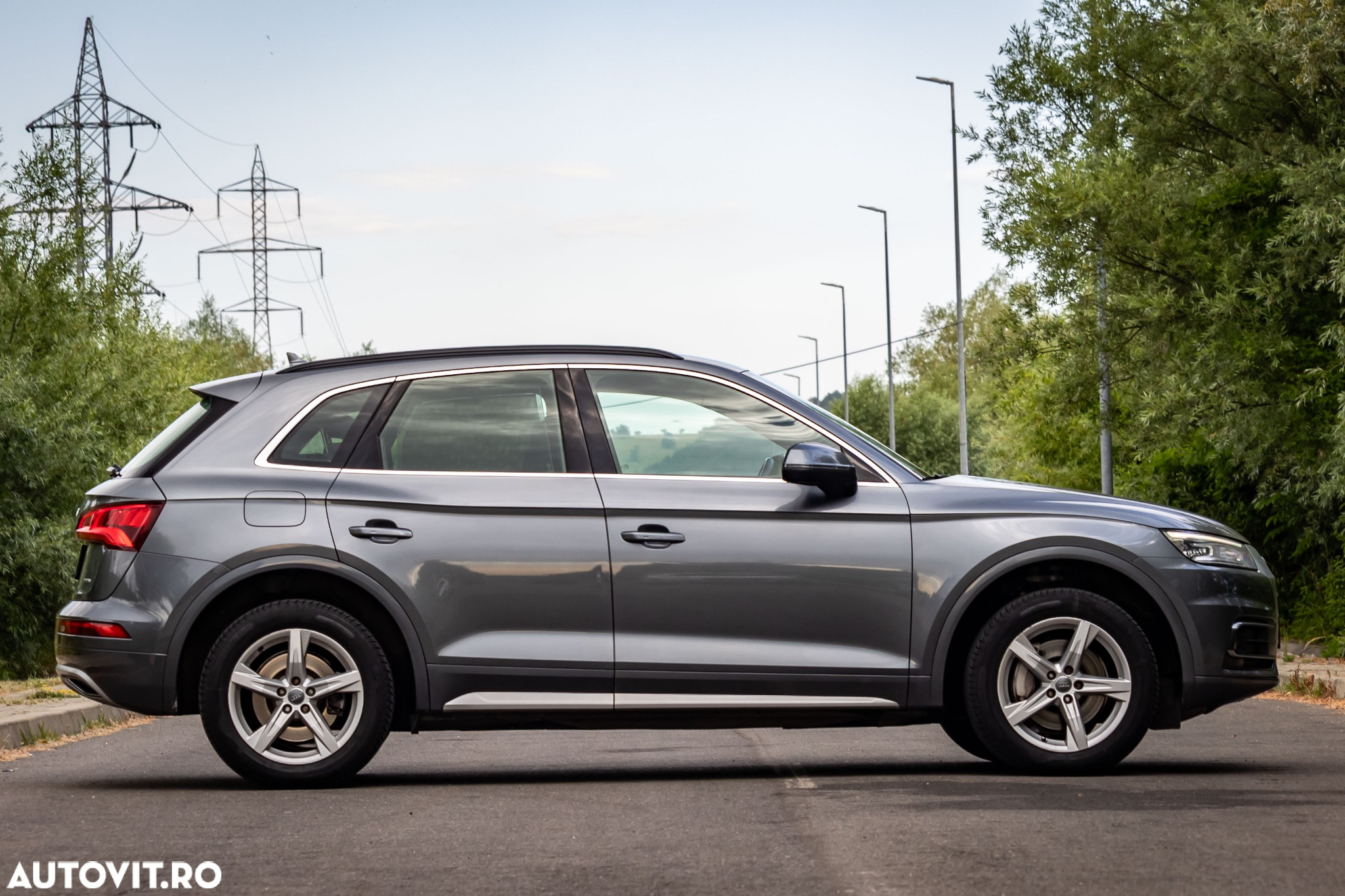 Audi Q5 2.0 40 TDI quattro S tronic Sport - 4